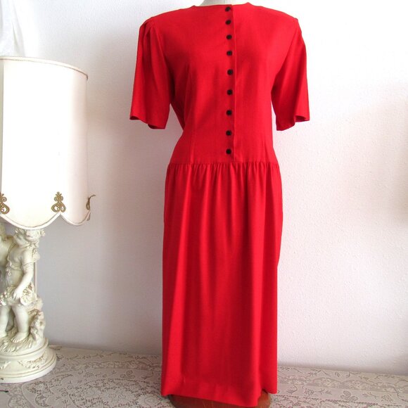 VINTAGE RED SILK DRESS, 10, SHORT SLEEVE, POCKETS, BLACK BUTTONS, 1980s, EUC - Picture 7 of 7